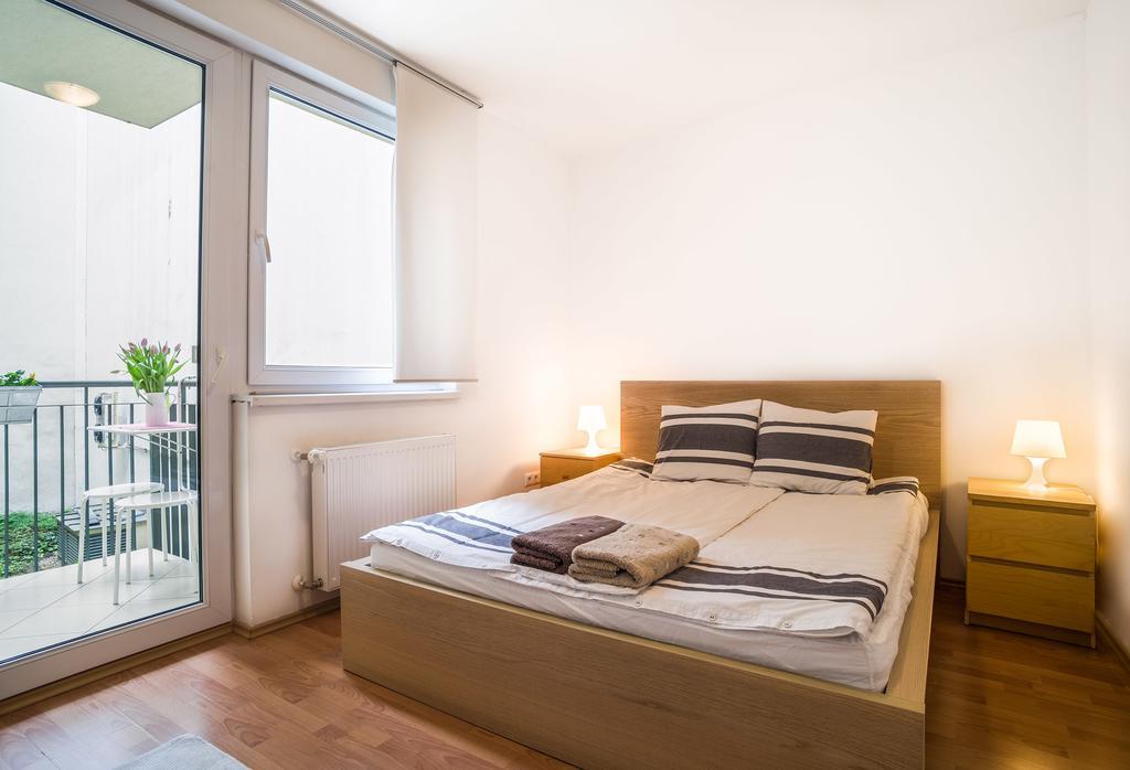 Lovely Corvin Apartment Budapest Exterior foto